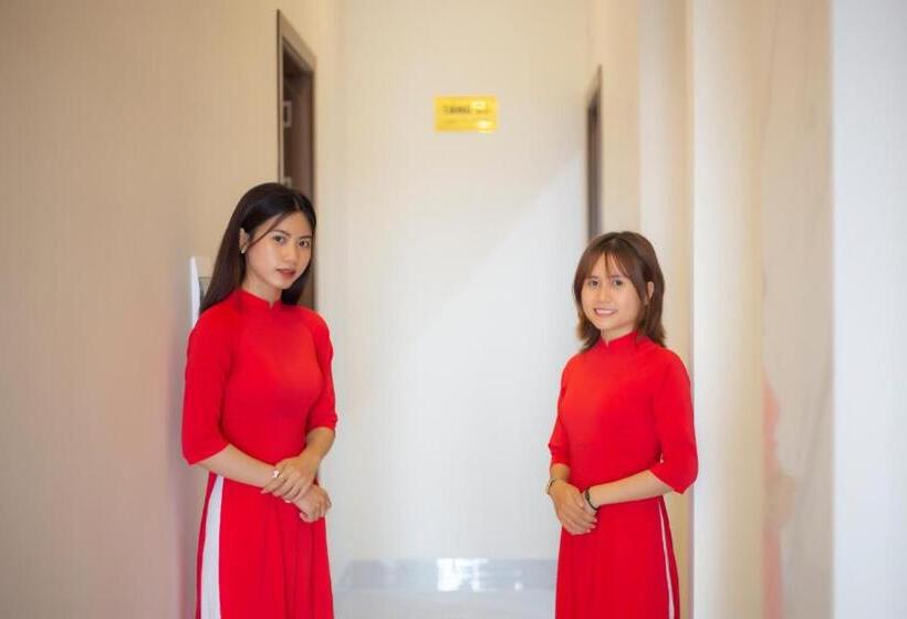 اتاق لوکس با بالکن, Khách Sạn Sớm Phú Quý   Ninh Thuận