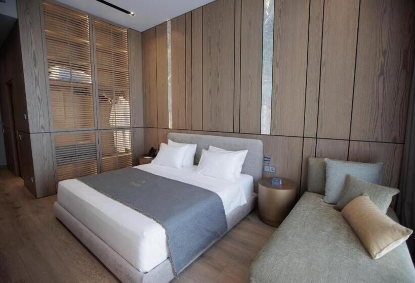 小型套房带阳台, Prado Luxury