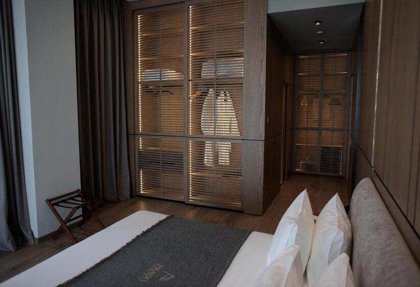 小型套房带海景, Prado Luxury