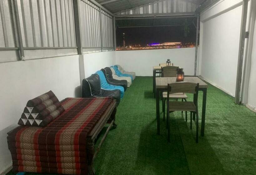 标准间, Happy Home Hostel