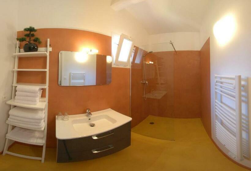 Номер Deluxe, La Maison Du Castellet