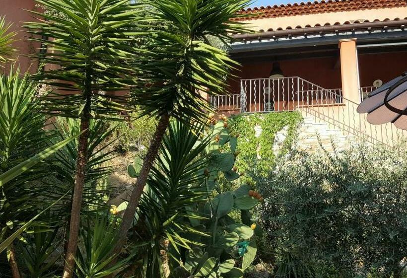 Номер Deluxe, La Maison Du Castellet