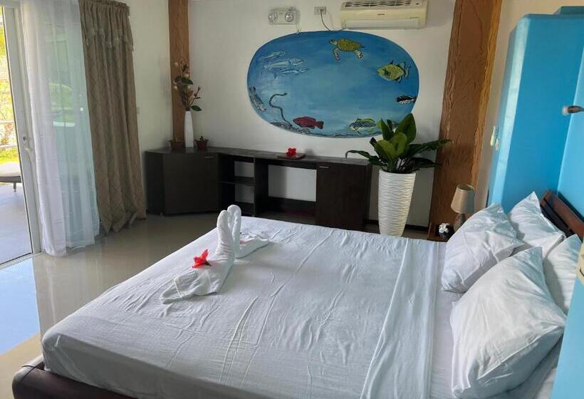 디럭스 룸, Cabilao Sunset Dive & Beach Resort