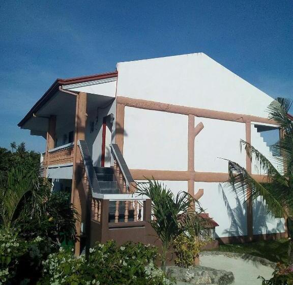 디럭스 방갈로, Cabilao Sunset Dive & Beach Resort