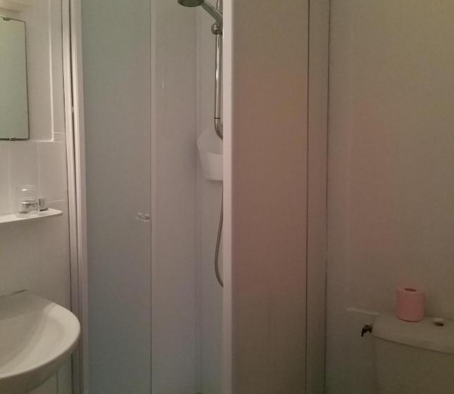 Номер Стандарт с Балконом, Acacias Hôtel Motel