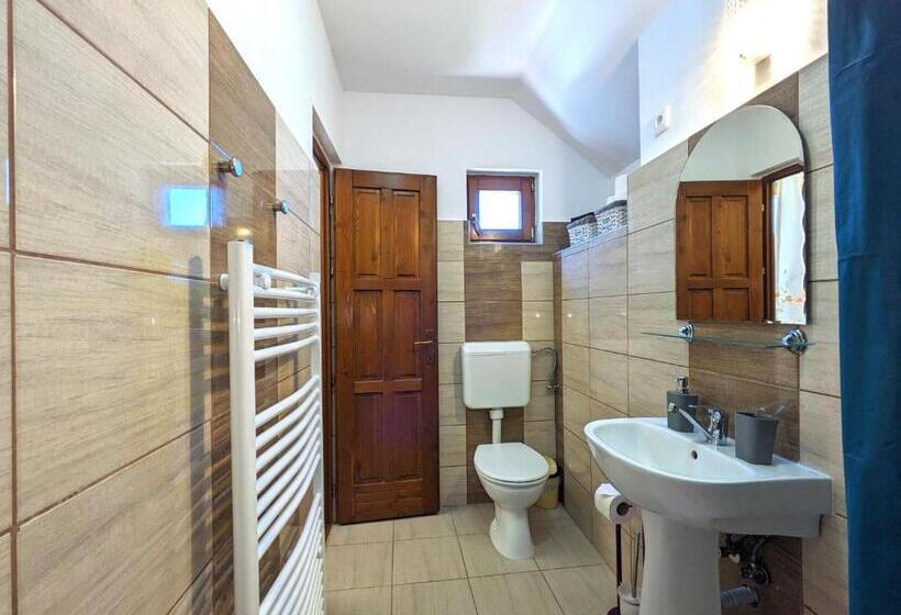 آپارتمان 1 خوابه با چشم‌انداز استخر, Pallos Apartments