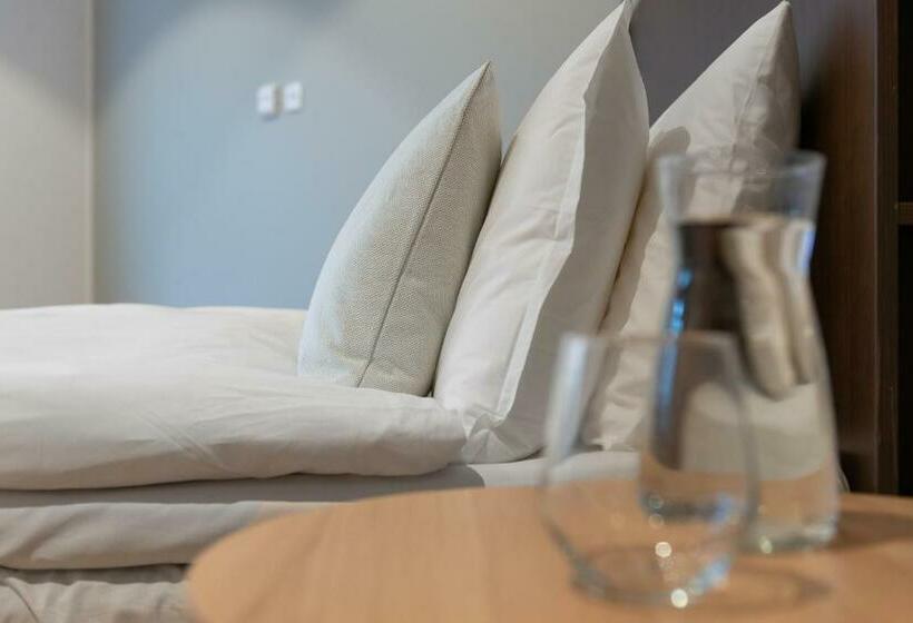استودیوی استاندارد, Stockholm Hotel Apartments Arlanda Xpo