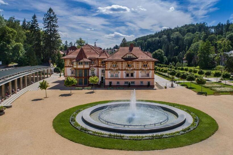 اتاق سوپریور یک تخته, Jurkovičův Dům