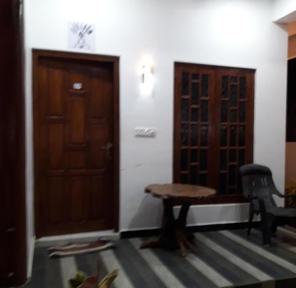 Номер Deluxe, Surf Reef Beach