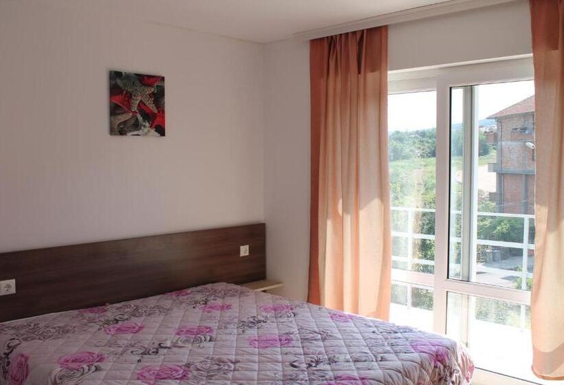 Апартаменты 1 Спальня с Террасой, Villa Maris