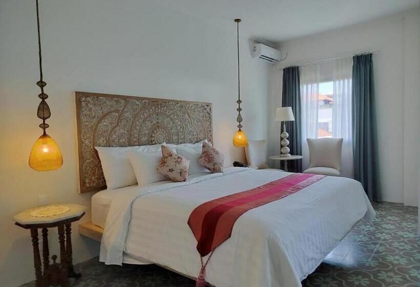 Полулюкс, Su S Cottages Legian
