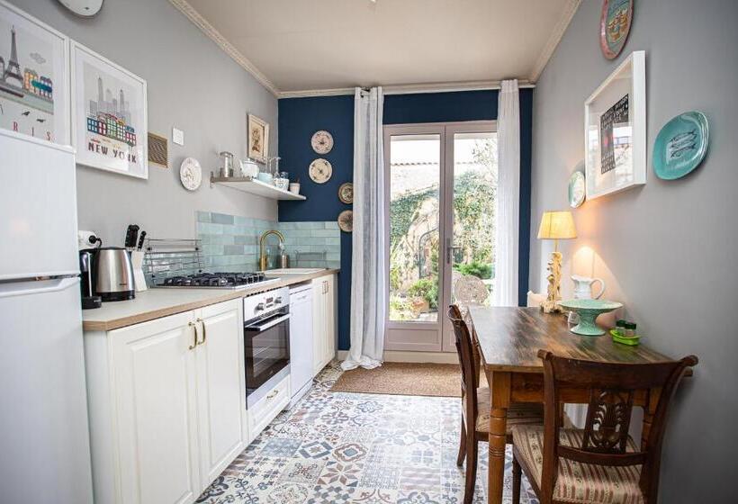 Апартаменты 1 Спальня, Carcassonne Bed And Breakfast Du Palais