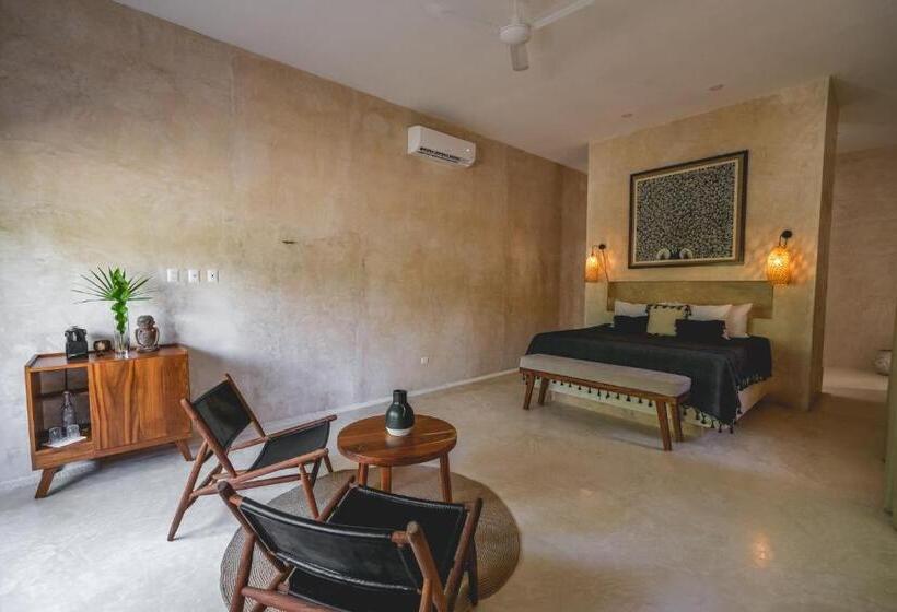 Superior suite with terrace, Wakax Hacienda  Cenote & Boutique