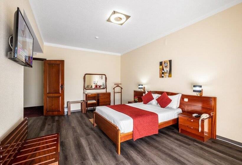 Номер Стандарт, Colmeia