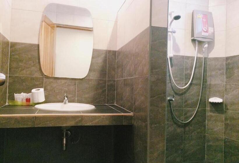 Стандартный Номер Кровать Кинг, Maehaad Garden Inn