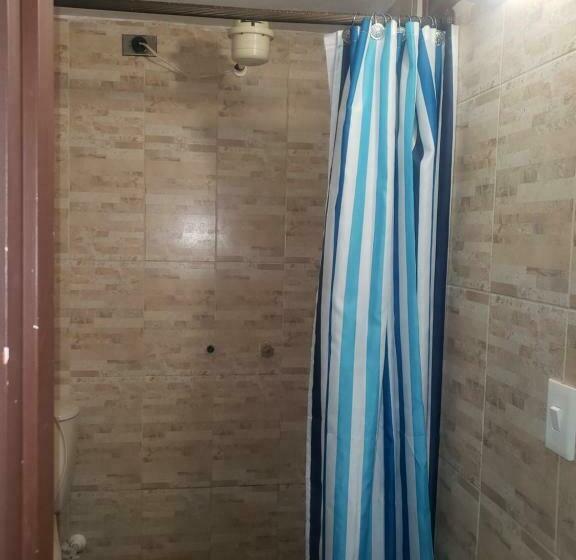 Номер Стандарт Индивидуальный, Hostal Hollywood Inn Ii