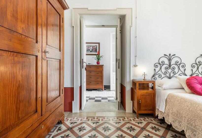 Номер Deluxe Вид на Горы, Palazzo Cherchi