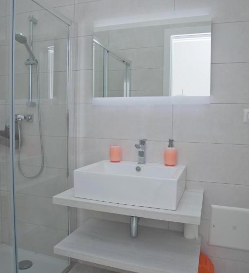 اتاق لوکس, B&b Suddenna