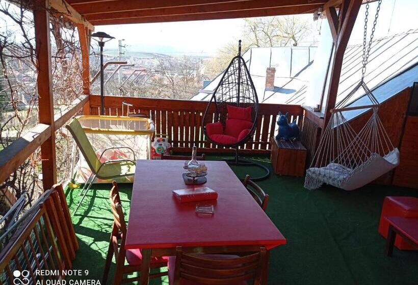 Семейный Номер, Casa Rool