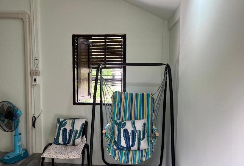 اتاق استاندارد, Pano Solar Guest House