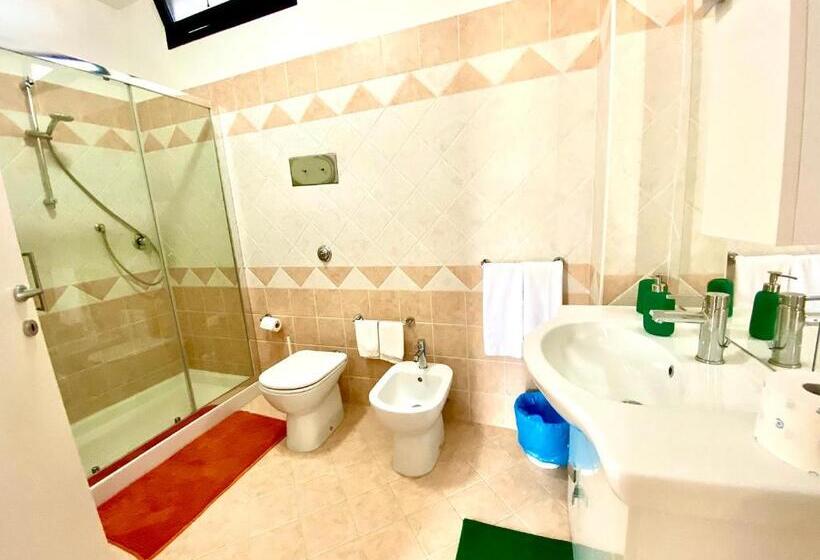Четырехместный Номер Deluxe, Garden Of Venice