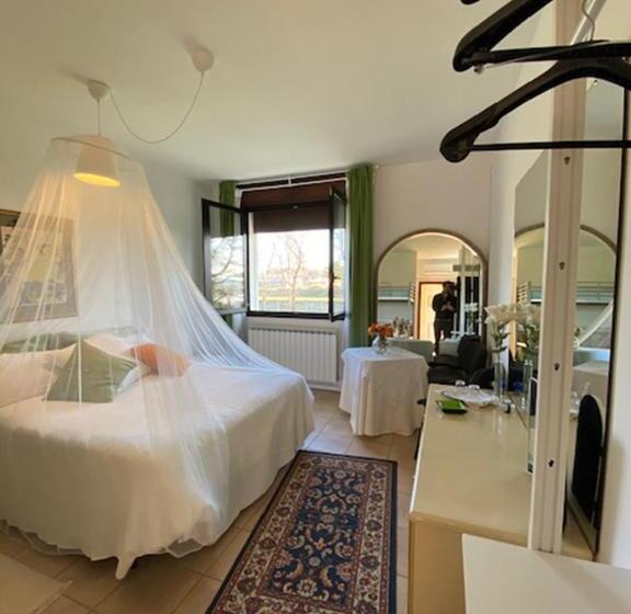 Четырехместный Номер Deluxe, Garden Of Venice