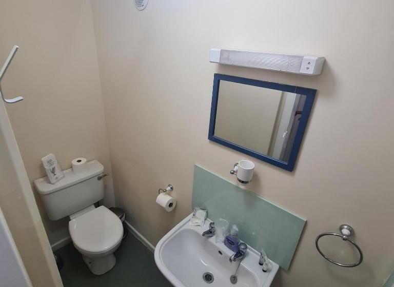 اتاق استاندارد یک نفره, Glenmoore Guest House