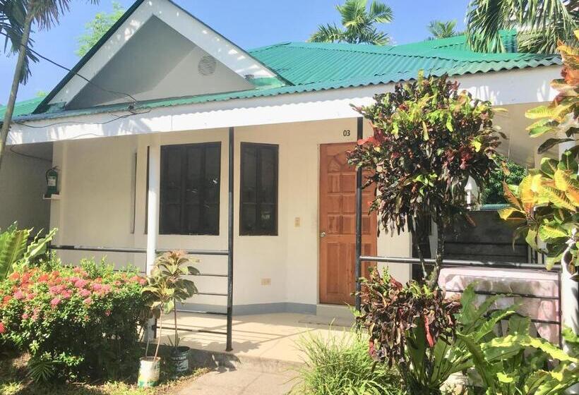 اتاق استاندارد چهار تخته, Paguia’s Cottages