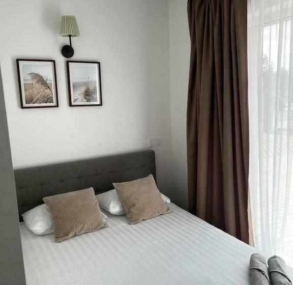 اتاق اکونومی, Izabelės Apartamentai
