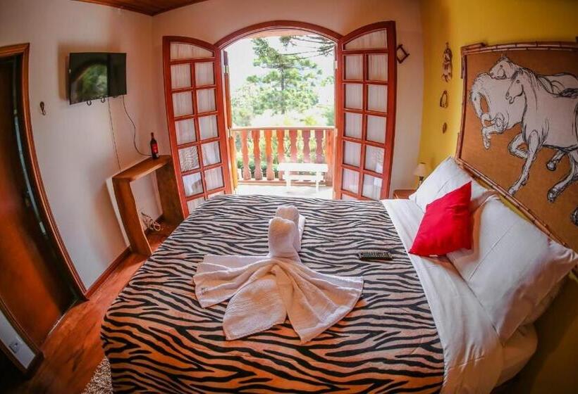 سوئیت با بالکن, Mansao Austriaca Guesthouse