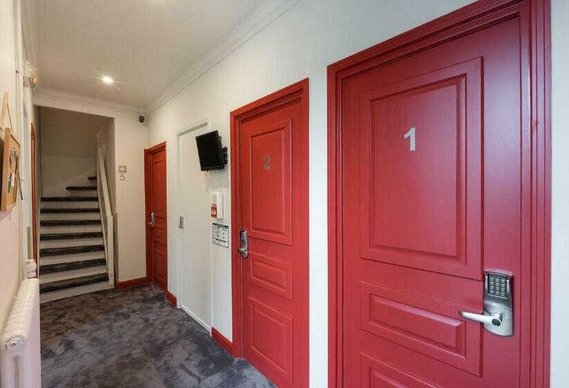 Номер Deluxe, Hôtel Une Chambre En Ville