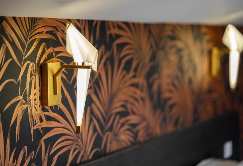Номер Deluxe, Hôtel Une Chambre En Ville