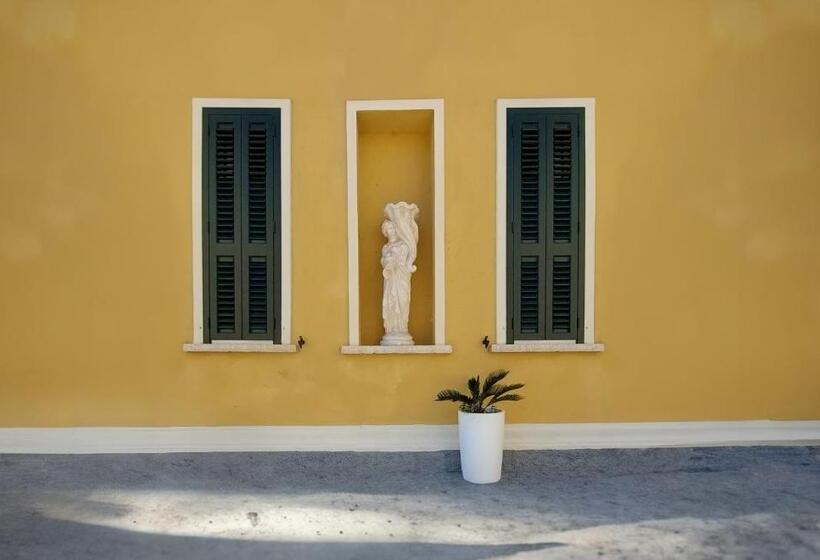 スーペリアトリプルルーム, Don Francisco Rooms   Tropea