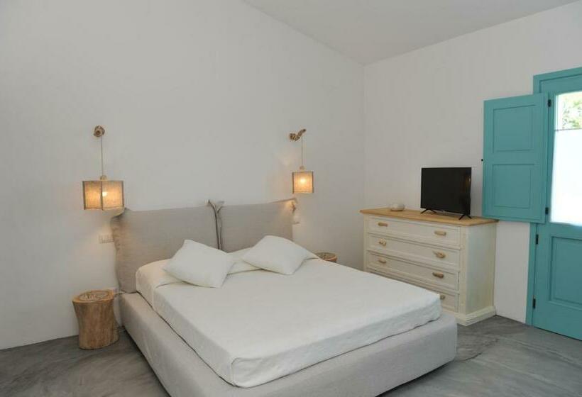 4인용 스탠다드 룸, B&b Li Tauli