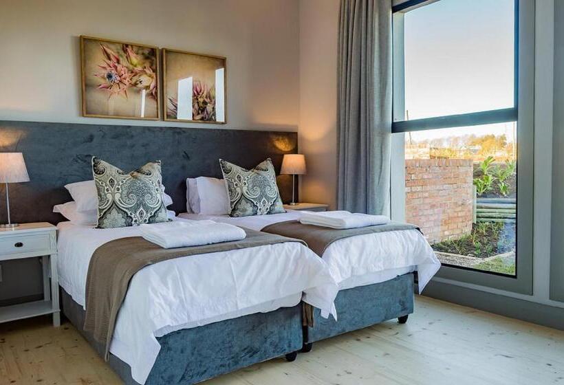 Дом 1 Спальня, House 222 Gowrie Farm