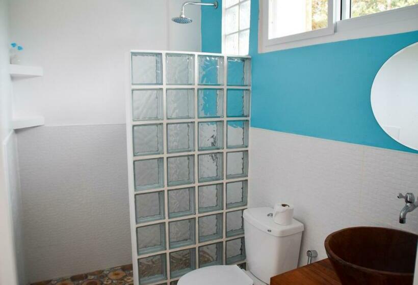 스탠다드 트리플 룸, Lunazul Guesthouse
