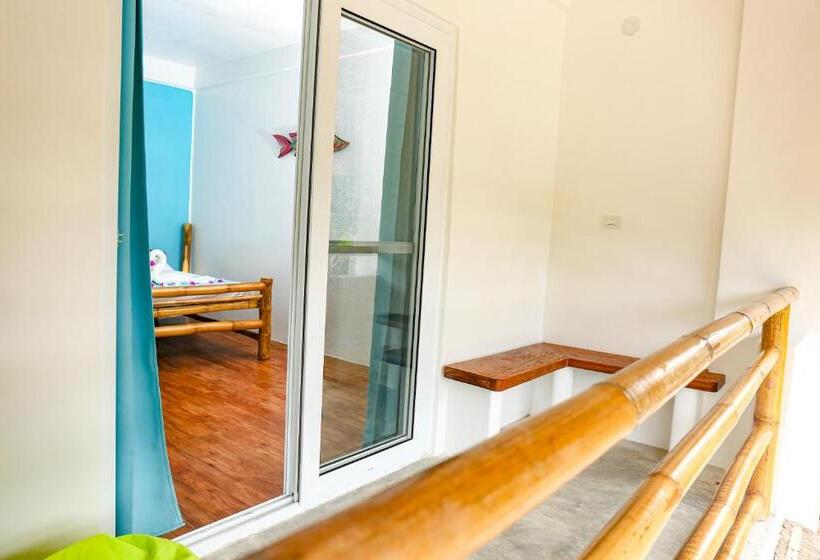 스탠다드 트리플 룸 테라스, Lunazul Guesthouse