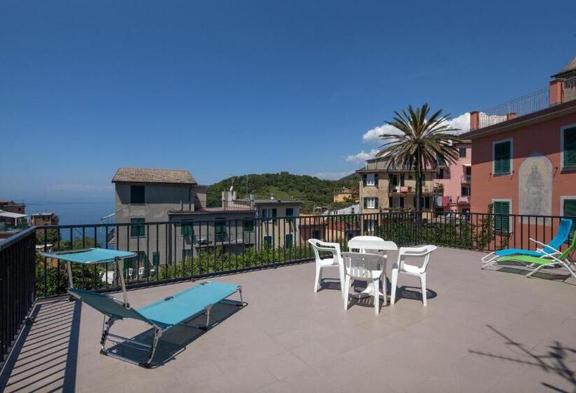 اتاق اکونومی, Cecio 5 Terre Rooms