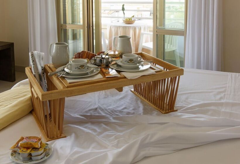 اتاق استاندارد با چشم‌انداز دریا, Capri & Residence
