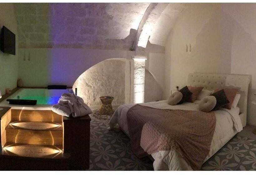 سوییت لوکس, Nenetta Rooms & Suites Monopoli