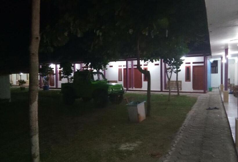 标准间, Penginapan Karanglaut Sayangheulang