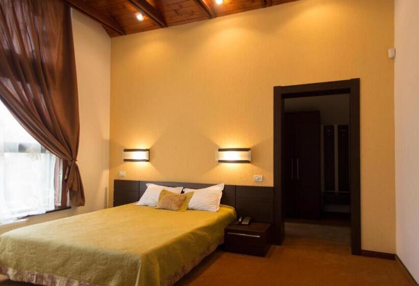 Номер Стандарт, Pension Casa Sara