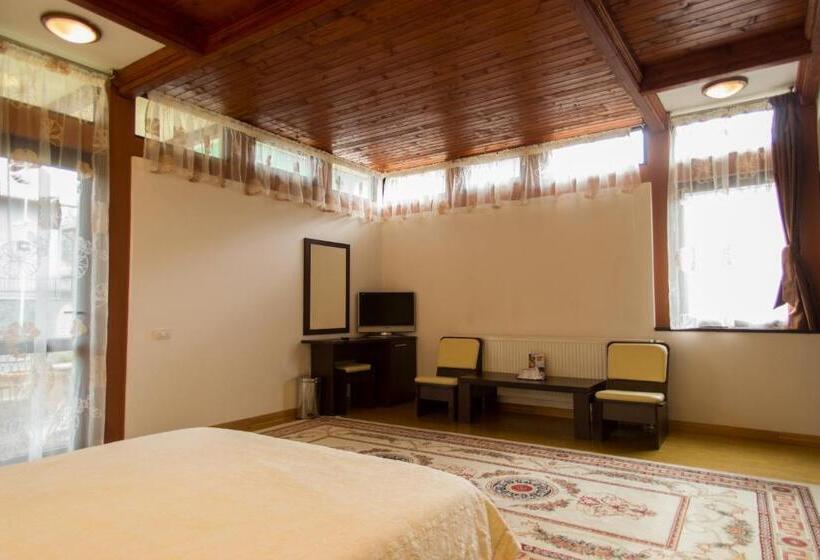 Номер Стандарт, Pension Casa Sara