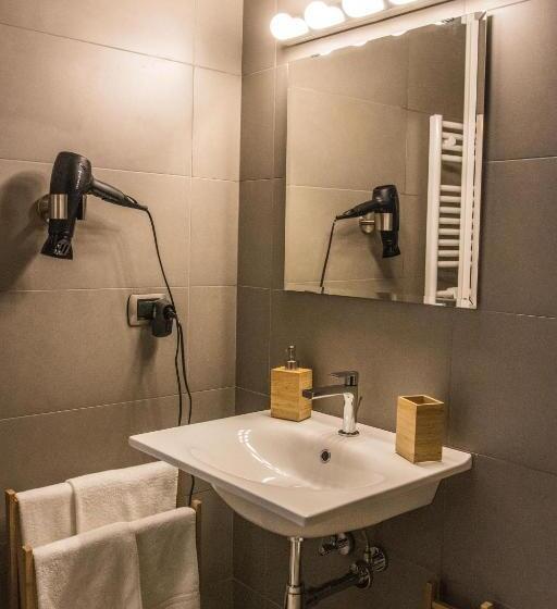 舒适三人间, B&b Colonna   Mole Sua Stat