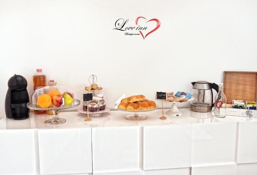 Номер Deluxe, Love Inn