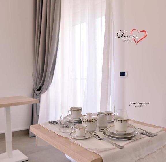 Номер Deluxe, Love Inn