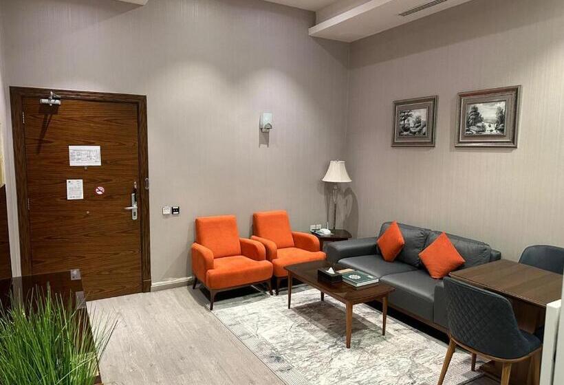 适合残疾人士使用的带超级大床的标准间, Celine Home Serviced Apartment Al Malqa