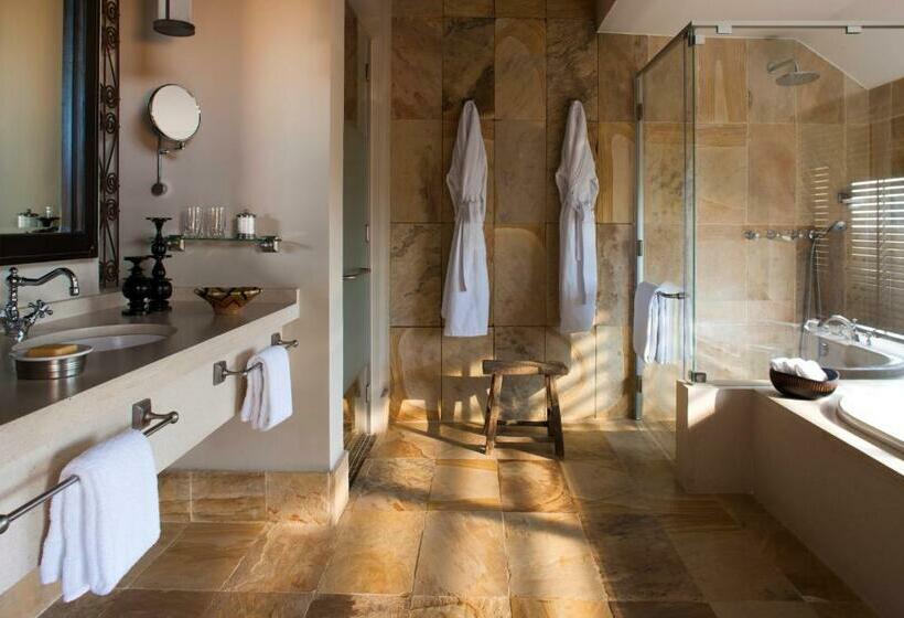 带大床的标准间, Four Seasons Safari Lodge Serengeti