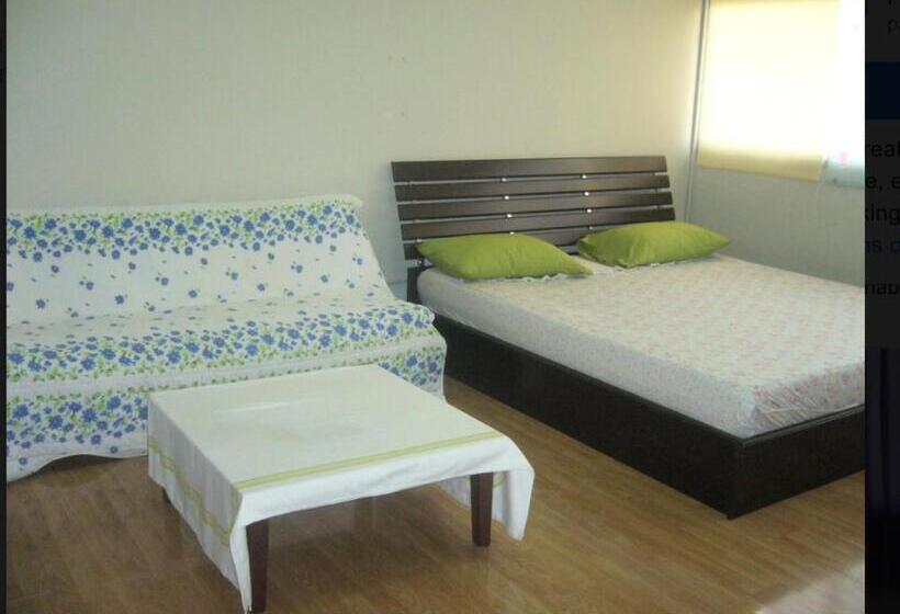 Номер Стандарт Трехместный, Room In Guest Room   Chan Kim Don Mueang Guest House