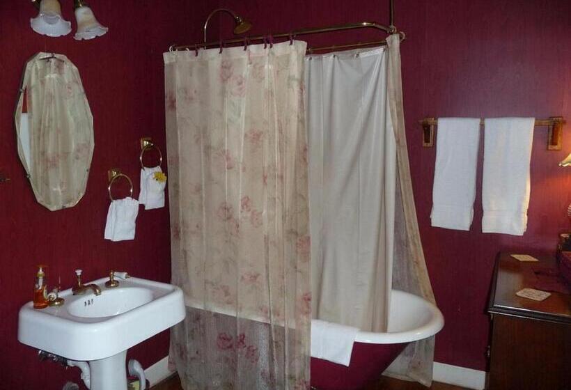 标准间, American River Inn